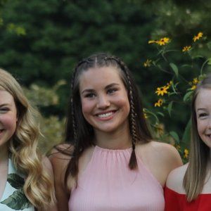 Meet your Posher, Avery